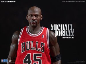 NBA Collection Real Masterpiece Actionfigur 1/6 Michael Jordan Im Back Edition Limited 30 cm