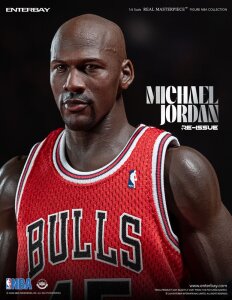 NBA Collection Real Masterpiece Actionfigur 1/6 Michael Jordan Im Back Edition Limited 30 cm