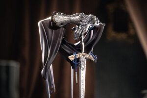 Reverse: 1999 Limepie Series PVC Statue Knight 17 cm