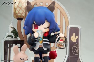 Arknights Would You Like A Dessert? Mini Series PVC Statue Chen 11 cm