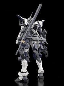 Full Metal Panic! Plastic Model Kit 1/48 Azure Raven with Type 10 Modified Monomolecular Blade Plated Ver. & Special Display Base 18 cm