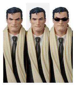DC Comics MAFEX Actionfigur Bruce Wayne (Batman: Hush Ver.) 16 cm