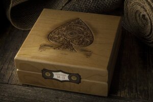 Theory 11 Spielkarten-Set Artisan Luxury Box