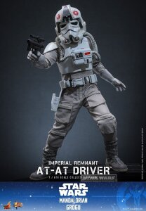 Star Wars Movie Masterpiece Actionfigur 1/6 Imperial Remnant AT-AT Driver 30 cm