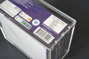 Evoretro Acryl Display Case für Bandai One Piece TCG Booster Box (Englisch)
