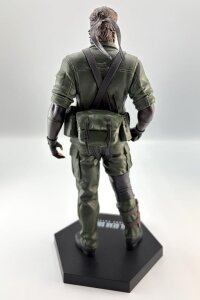 Metal Gear Solid Delta: Snake Eater PVC Figur Naked Snake 20 cm