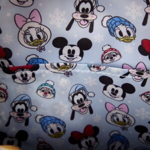 Mickey & Friends by Loungefly Mini Rucksack mit Haarband Halterung Ice Skating